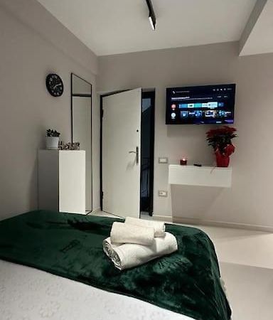 Host Apartament Elio تيرانا المظهر الخارجي الصورة