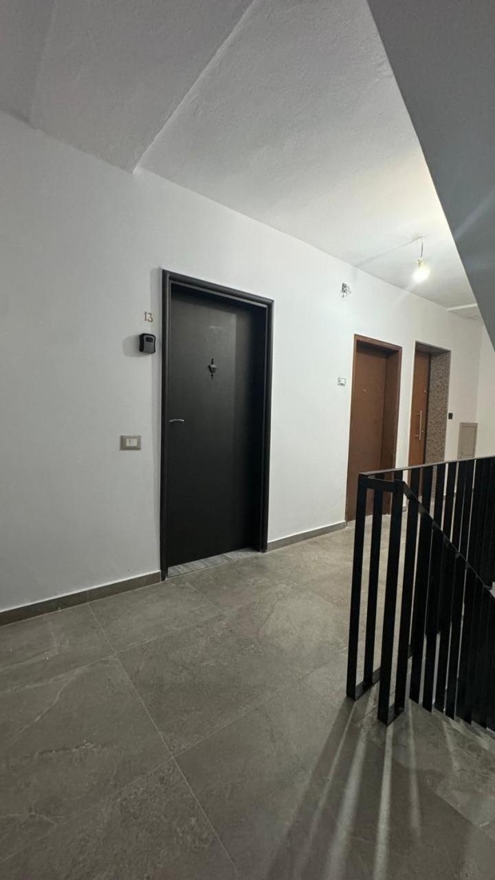 Host Apartament Elio تيرانا المظهر الخارجي الصورة